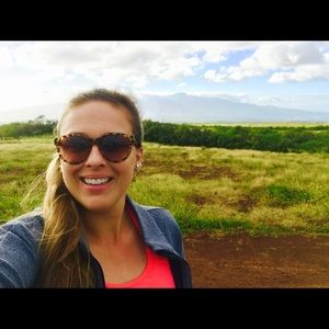 Meet your Posher, Alyssa